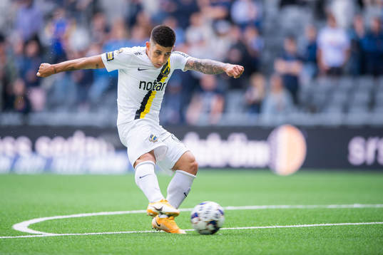 s Nicolas Stefanelli