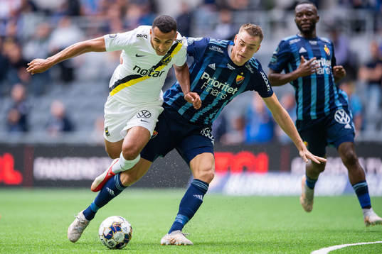 s Nabil Bahoui och Djurgårdens Jesper Löfgren