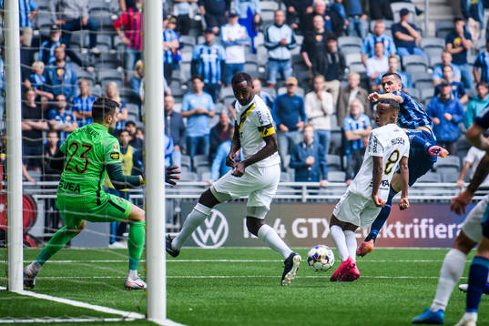 Djurgårdens Haris Radetinac gör 1-1