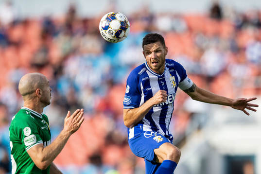 Hammarbys Jon Gudni Fjoluson och IFK Göteborgs Marcus Berg