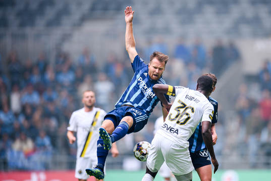 Djurgårdens Jacob Une Larsson