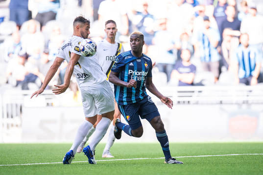 s Sotirios Papagiannopoulos och Djurgårdens Joel Asoro