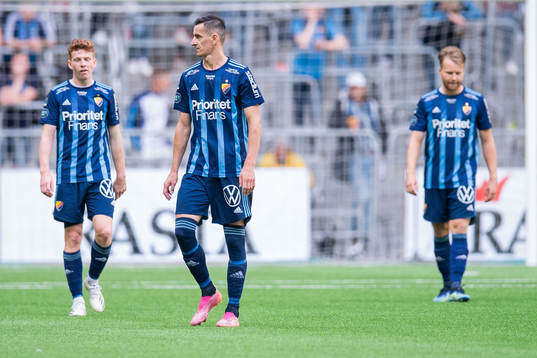 Djurgårdens Haris Radetinac deppar med lagkamrater