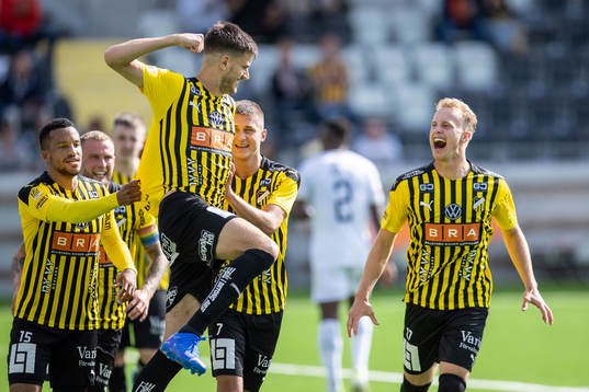 Häckens Alexander Jeremejeff  jublar