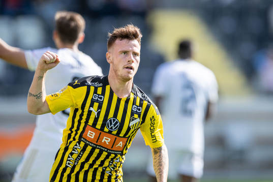 Häckens Tobias Heintz jublar