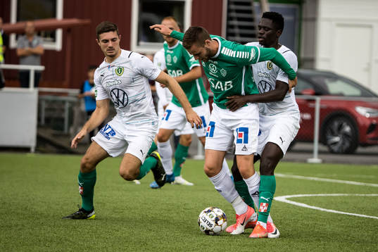 Brages Niklas Söderberg och Jönköpings Eric Johana Omondi