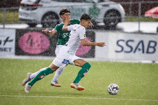Brages Douglas Karlberg och Jönköpings Adam Ben Lamin