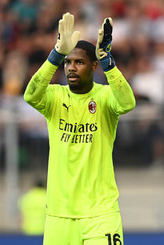 Mike Maignan of Milan