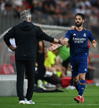 Carlo Ancelotti coach of Real Madrid and Isco of Real Madrid