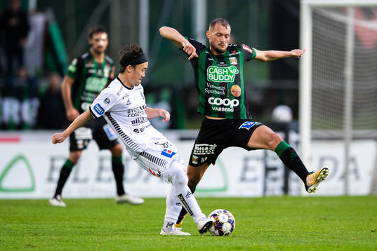 Sirius Yukiya Sugita och Varbergs Albert Ejupi