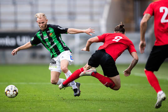 GAIS Niklas Andersen och Vasalunds Nikola Vasic