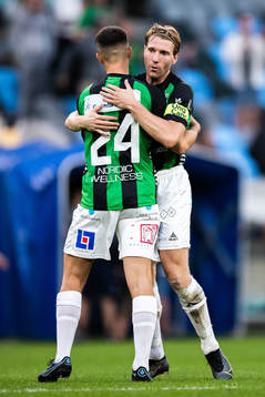 GAIS Emin Grozdanic och August Wängberg jublar