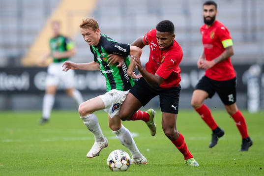 GAIS Julius Lindberg och Vasalunds Isak Hien