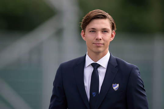IFK Norrköpings målvakt och målvaktstränare Julius