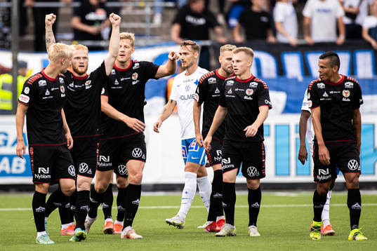 Kalmars Nils Fröling jublar