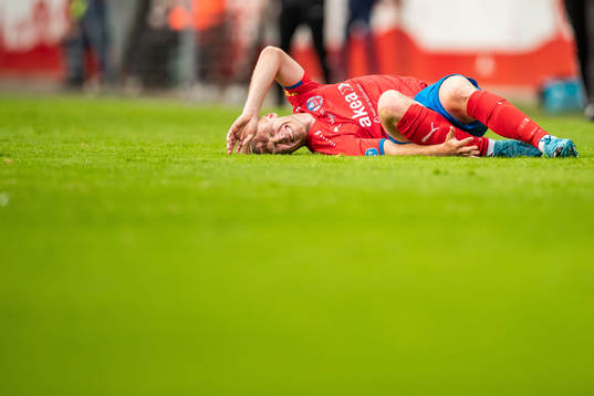 Helsingborgs Andreas Landgren har ont
