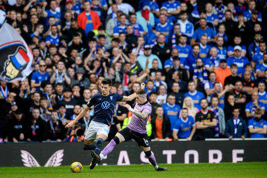 Anel Ahmedhodzic of Malmö FF and Ryan Kent of Rangers