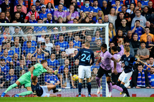 Alfredo Morelos of Rangers scores the 1-0 goal behind