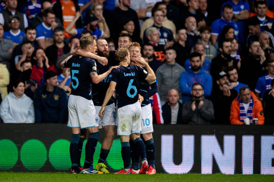 Players of Malmö FF celebrate the 1-1 goal by Antonio Colak
