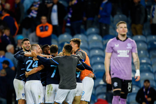 Antonio Colak of Malmö FF celebrates