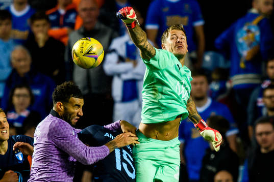 Goalkeeper Johan Dahlin of Malmö FF