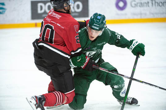 Örebros Miikka Salomäki och Färjestads Joel Nyström
