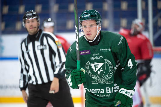 Färjestads Oscar Lawner deppar