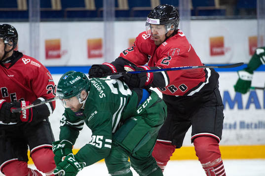 Färjestads Martin Johansson och Örebros Rasmus Rissanen
