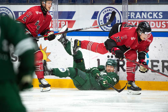 Örebros Gustav Backström, Milton Oscarson och Färjestads