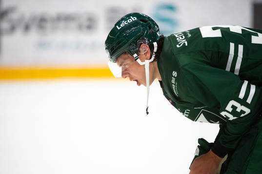 Färjestads Albert Johansson ont