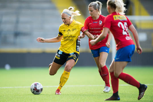Elfsborgs Ellen Larsson och Svenljungas Elina Dahl