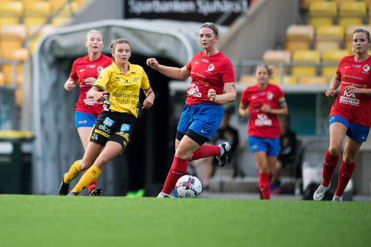 under fotbollsmatchen i division 3 västra dam mellan
