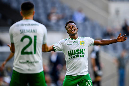 Akinkunmi Amoo of Hammarby reacts
