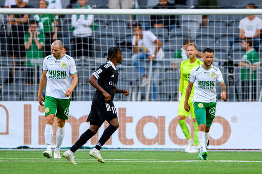 Jon Gudni Fjoluson and Mohanad Jeahze of Hammarby look