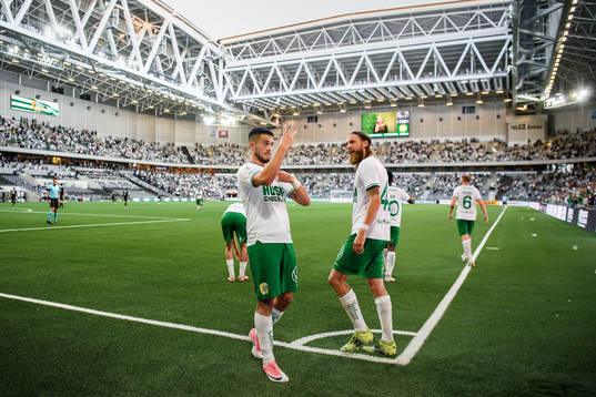 Astrit Selmani and Bjørn Paulsen of Hammarby celebrate the