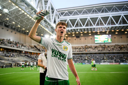 Williot Swedberg of Hammarby celebrates