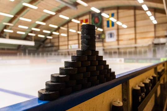 Puckar vid sargkanten