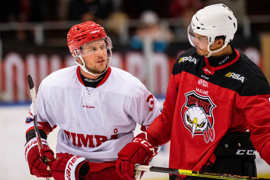 Timrås Oliver Bohm och Malmö Redhawks Oliver Lauridsen