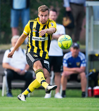 IFK Hässleholms Marcus Thuvesson i matchen i division 2