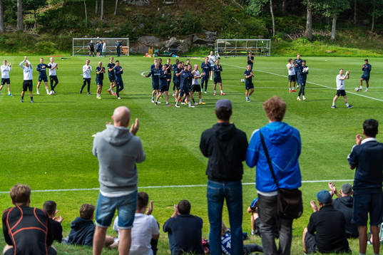 Spelarna tackar publiken