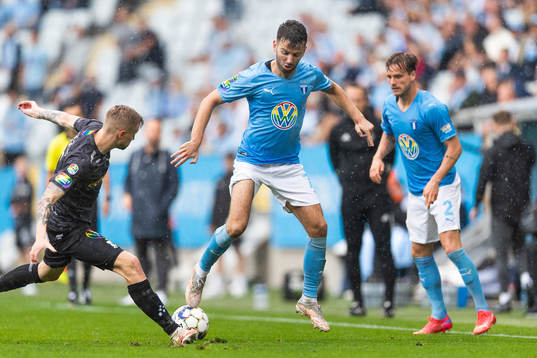 IFK Göteborgs Sebastian Eriksson och Malmö FFs Erdal Rakip