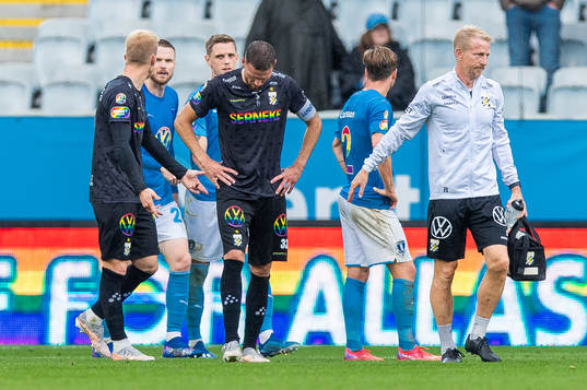 IFK Göteborgs Marcus Berg lämnar plan