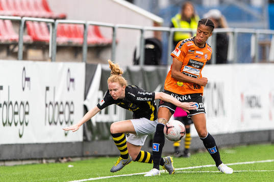 s Caroline Murray och Kristianstads Sveindís Jane