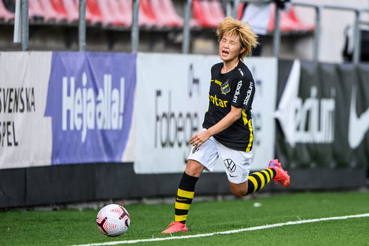 s Honoka Hayashi