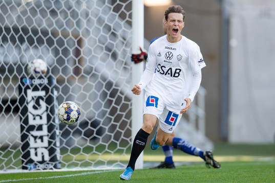 Brages Filip Sjöberg jublar