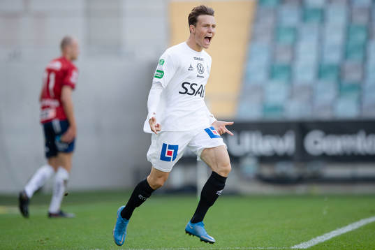 Brages Filip Sjöberg jublar