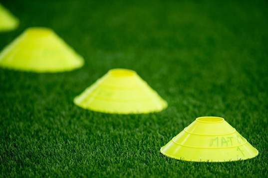 En kona innan fotbollsmatchen i Superettan mellan GIF