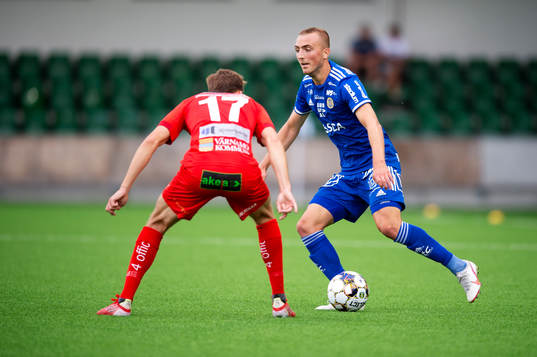 Värnamos Oscar Uddenäs och Sundsvalls Dennis Olsson