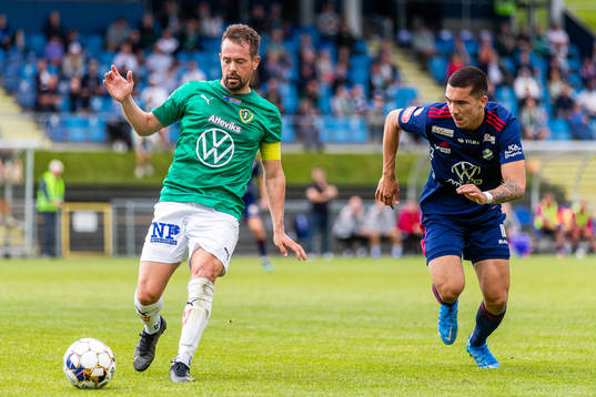 Jönköpings Fredric Fendrich och Östers Lucas Lima