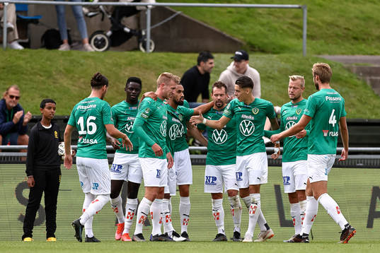 Jönköpings spelare jublar